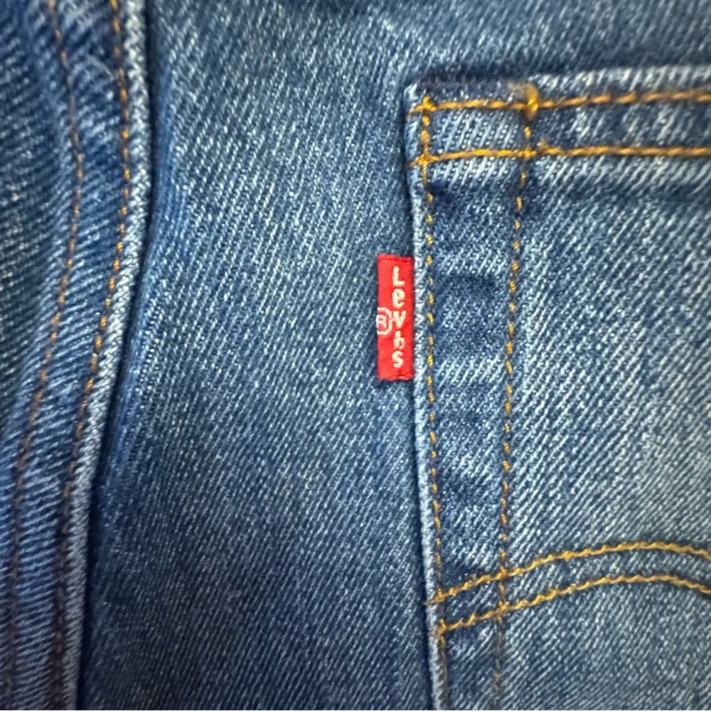 Levis authentic levi